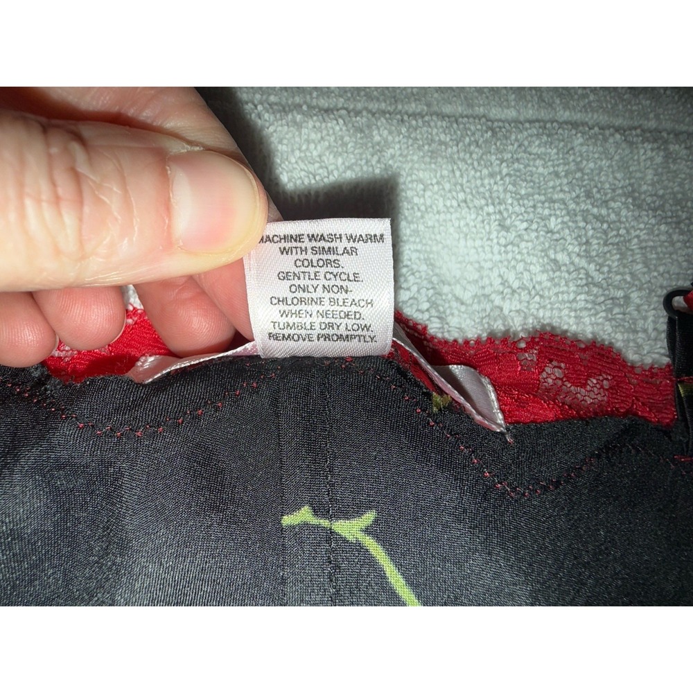 Victorias Secret Women's Slip Dress Black W/Red Flowers/Lace Size XS - Picture 5 of 7